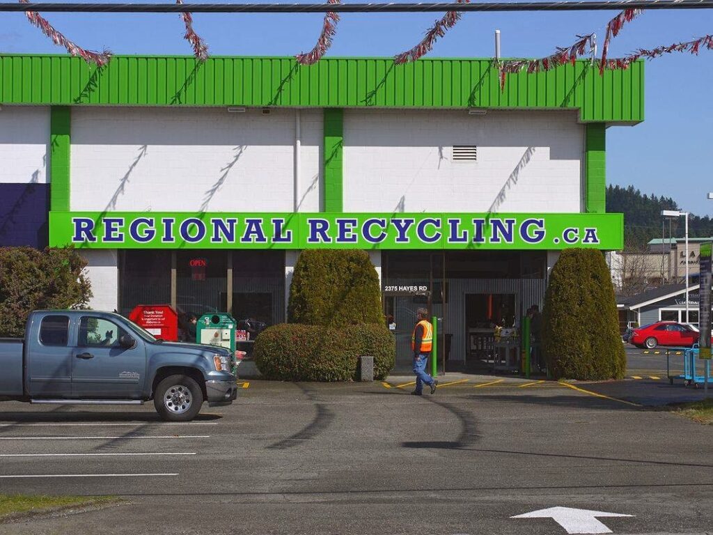 Regional Recycling Nanaimo - Hayes - Bottle Depot - photo 1